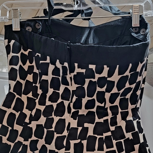 WHBM Halter Style Bustier, size 0. In EUC! - Picture 3 of 4